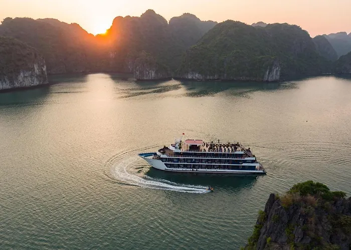 Rosy Cruises Hạ Long