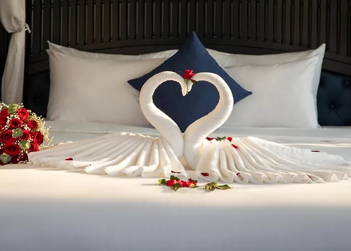 Rosy Cruises 5* Hạ Long